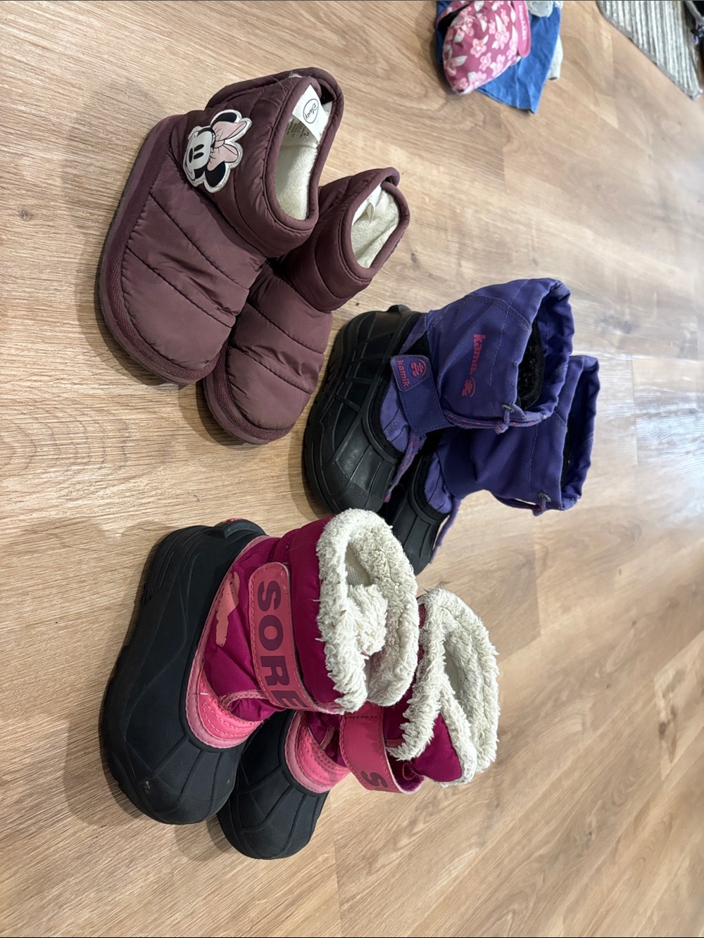 Kids winter boots